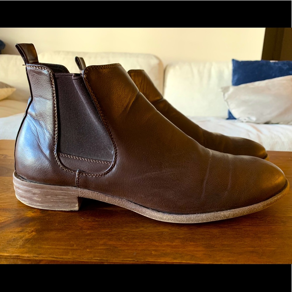 Robert Wayne Oklahoma Men’s Chelsea Boots - 9.5